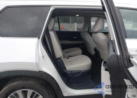 2025 Toyota Grand Highlander Platinum z USA, uszkodzony, nr VIN 5TDAAAB5XSS096185